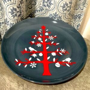 🔹Crate & Barrel ..RED TREE 13.5" Round Platter